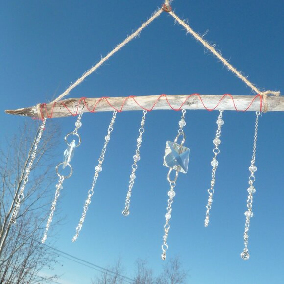 Suncatcher S Treated driftwood, cut glass pieces and Swarovski crystals - Picture 2 of 3